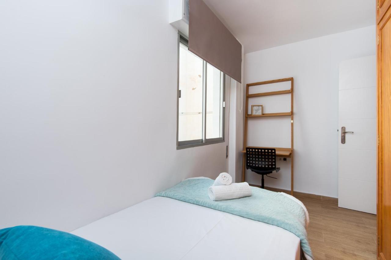 The 7Th Corner, Hugh Apartment Ideal For Groups Μάλαγα Εξωτερικό φωτογραφία