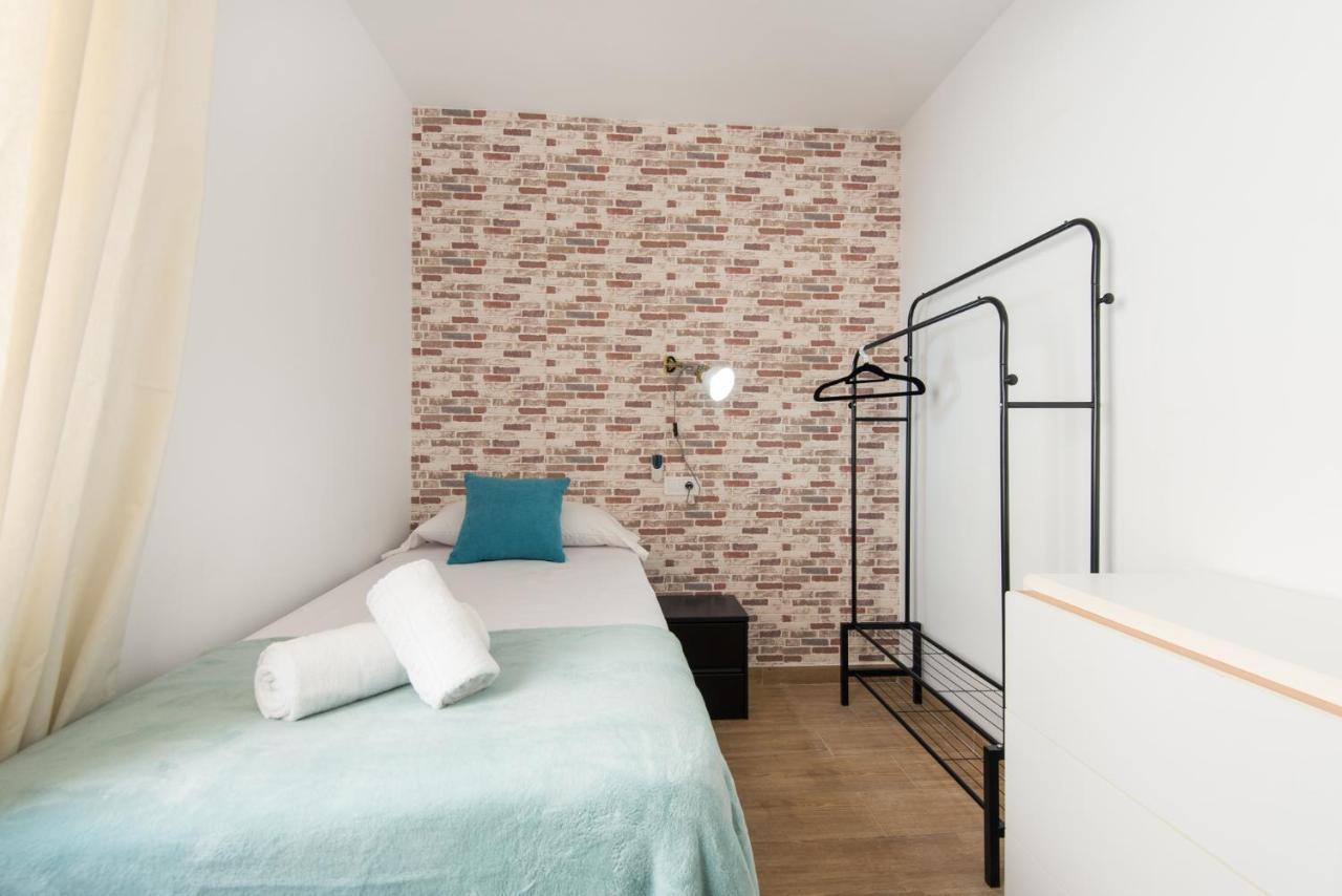The 7Th Corner, Hugh Apartment Ideal For Groups Μάλαγα Εξωτερικό φωτογραφία